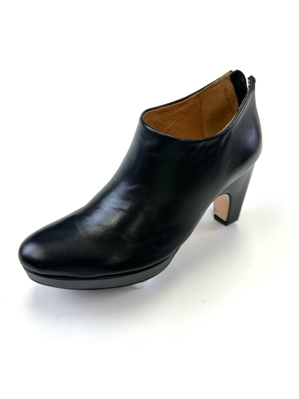 Dr Liza black smooth leather platform shoe bootie Size 5 foot comfort heels